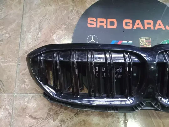 BMW G20 Ön Panjur Ve Maske Set Motorlu