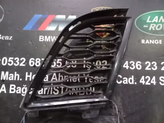 BMW G20 Ön Tampon Sol Izgarası 8075601