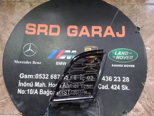BMW G20 Ön Tampon Sol Izgarası 8075601