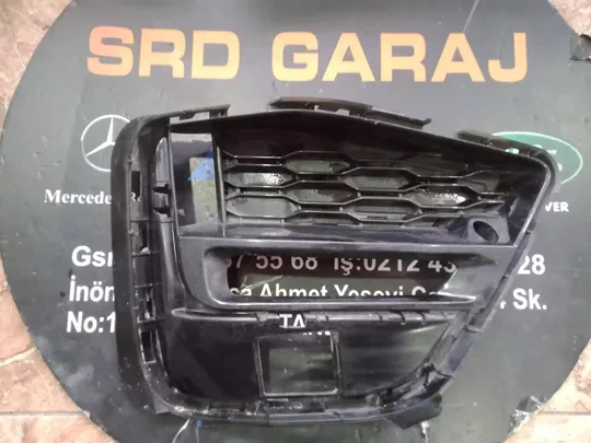 BMW G20 Sol Tampon Izgarası Çıkma Orj 8069369