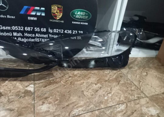 BMW G22 4 Serisi 2020 2022 Far Camı