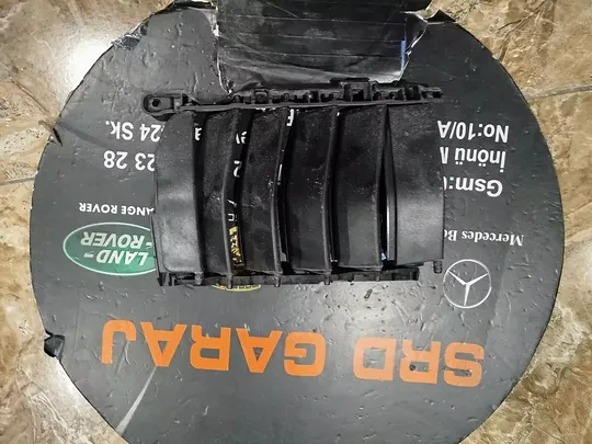 BMW G22 G23 Ön Üst Maske Hava Yönlendirme Sol