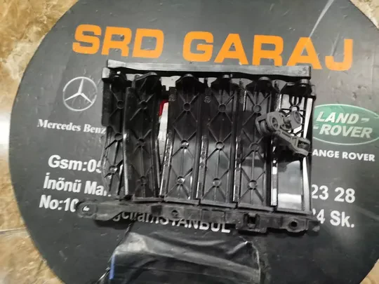 BMW G22 G23 Ön Üst Maske Hava Yönlendirme Sol