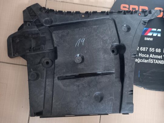 BMW G30 Sağ Sol Arka Tampon Braketi