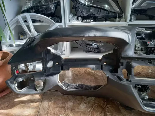 BMW G30 Torpido Daha Once Kaplanmıs Yolcu Airbag Sürücü Aırbag Üstünde