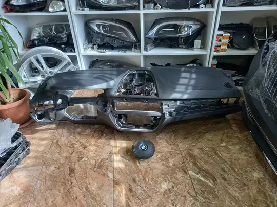 BMW G30 Torpido Daha Once Kaplanmıs Yolcu Airbag Sürücü Aırbag Üstünde