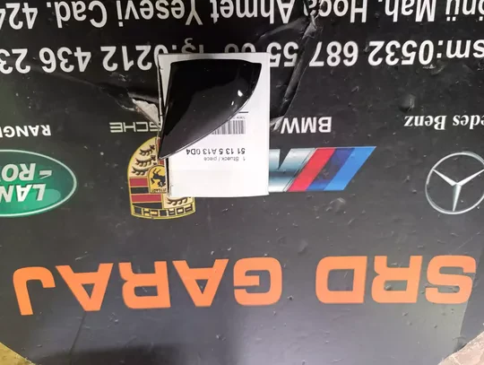 BMW G60 Panjur Kamera Kapağı Orjinal 51135A130D4