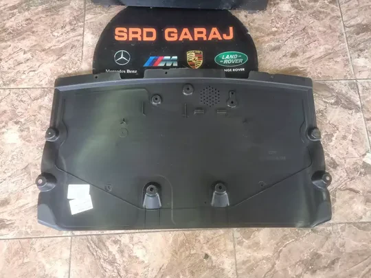 BMW G70 Motor Alt Muhafaza OEM Kalite 9498259