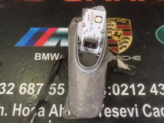 BMW İ8 Sol LED Beyni Çıkma Orj 7367755