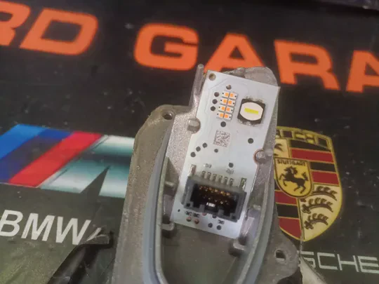 BMW İ8 Sol LED Beyni Çıkma Orj 7367755