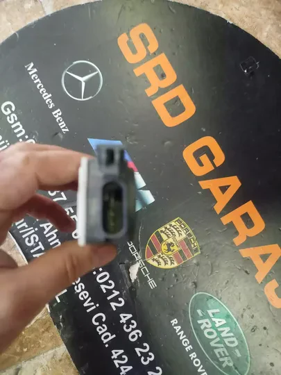 BMW İX3 G01 G02 Alt Hava Kanalı Çıkma Motoru 5a180e3-01
