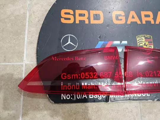BMW X1 F48 2015- Sağ Sol İç Stop Camı