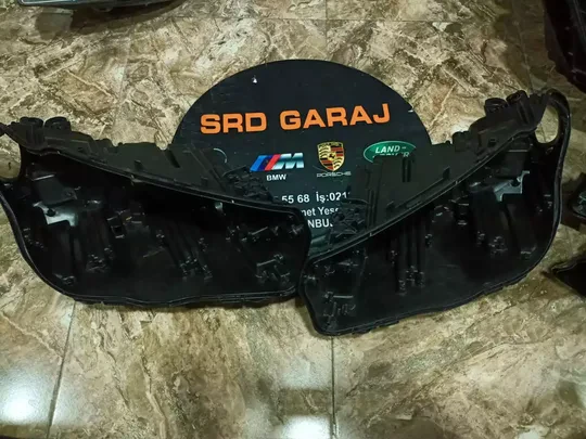 BMW X3 G01 Far Kasası