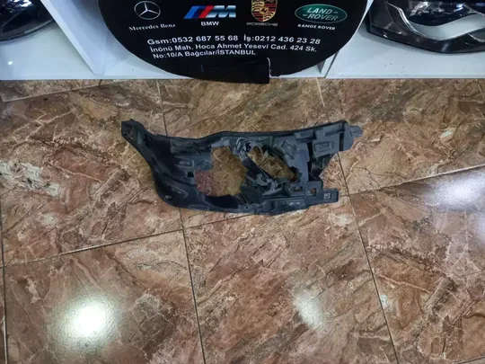 BMW X4 Serisi F26 Ön Tampon Braketi 7338564