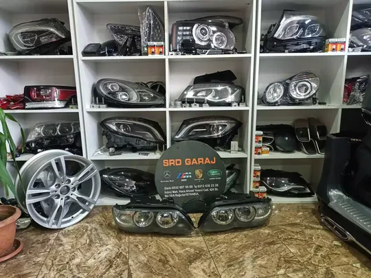 BMW X5 E53 Makyajlı Far Takim Dolu Beyinler Ustunde