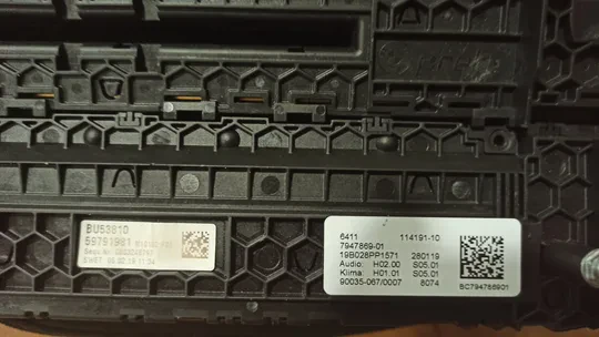 BMW Yeni 3,5 Serisi G20 G30 Klima Kontrol Paneli Isıtıcı 7947869