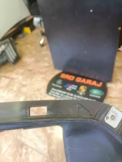 BMW Z4 G29 Hava Kanalı Braketi Çıkma Orj 7956603