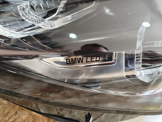 BMW Z4 G29 Sağ Far Çıkma Orjinal 9498476