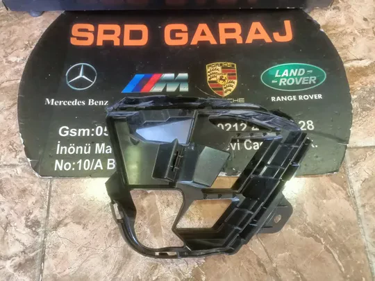 BMW Z4 G29 Sağ Radyatör Braketi Çıkma Orj 5A32473