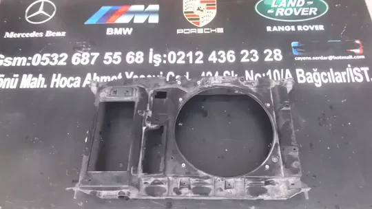 Citroen C4 2014 1.6 Dizel MK2 Radyatör Fanı Braketi 9801875380