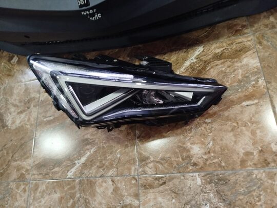 Cupra Formentor Sağ Far 5FG941008F