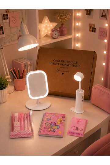 Elieldam Doğum Günü, Özel Gün Hediyesi LED Işıklı Makyaj Aynası, Powerbank Lamba, Kırtasiye Seti, Not Defteri ve Islak Mendil 5'li Hediye Seti
