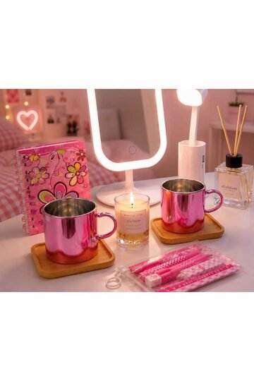 Elieldam Doğum Günü, Özel Gün, Yeni İş Hediyesi Pembe LED Aynalı, Fincan Setli, Mumlu, Powerbank'lı Fener 7'li Hediye Seti