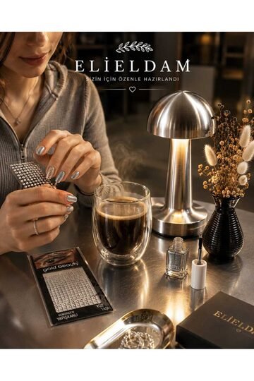 Elieldam Doğum Günü, Özel Gün, Yeni İş Hediyesi Şarjlı Dokunmatik Lamba, Oje, Yüz ve Tırnak Taşı ve Çift Cidarlı Bardak Premium 5li Hediye Seti