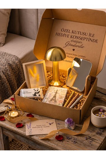 Elieldam Dokunmatik Şarjlı Masa Lambası, Makyaj Aynası, Doğum Günü, Özel Gün, Yeni İş Hediyesi Defter 6'lı Set