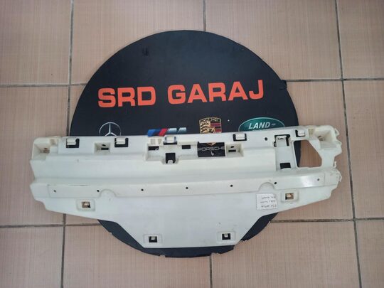 F30 M-Tech Arka Tampon Orta Braketi