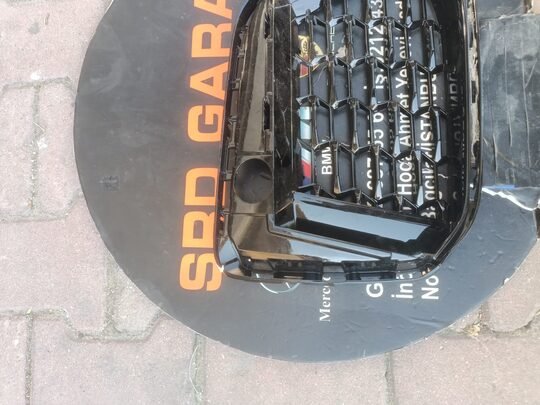 G30 LCI M Sport Tampon Izgarası Sağ Çıkma