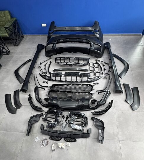 Grand Chrokee SRT 2016-23 Body Kit