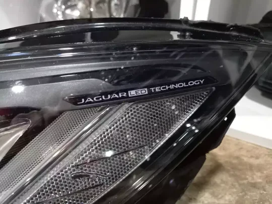 Jaguar Sol LED Far J9D313W030