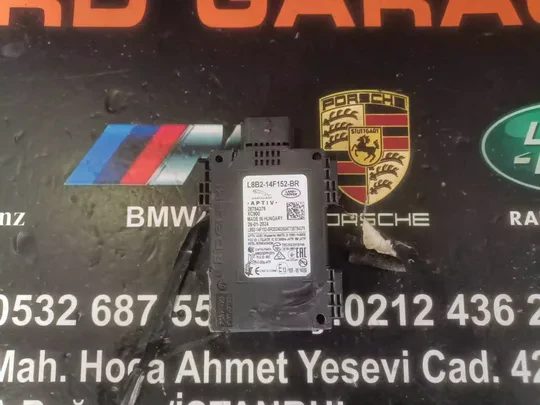 Land Rover Defender L663 2020-23 Radar Beyni Çıkma Orj L8B2-14F152-BR
