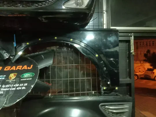 Land Rover Discovery Sağ Sol Ön Çamurluk