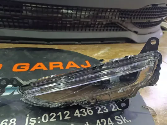 Land Rover Evoque 2020- L551 Siyah Sağ Sol Sis Farı LR0119470 LR0119469