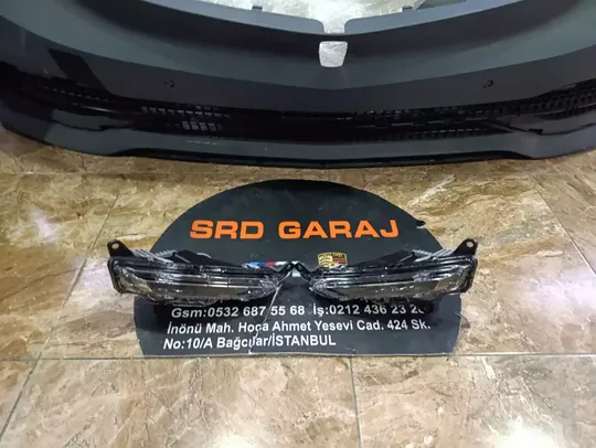 Land Rover Evoque 2020- L551 Siyah Sağ Sol Sis Farı LR0119470 LR0119469