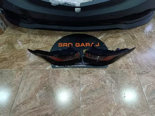 Land Rover Evoque 2020- Sağ Sol Stop LR128379 LR128386