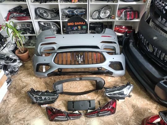 Maserati Ghibli Far Stoplu Body Kit Dönüşüm Seti