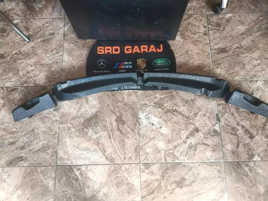 Maserati Ghibli Ön Tampon Köpüğü Sıfır 670101004