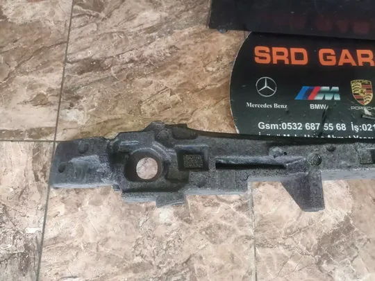 Mercedes A Serisi W176 2013-18 Ön Tampon Köpüğü Çıkma Orj A1768850037