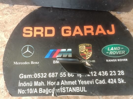 Mercedes A Serisi W176 AMG 2012-15 Ön Çeki Demir Kapağı