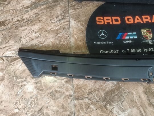 Mercedes A Serisi W176 AMG Ön Tampon Braketi Üst A1768850365