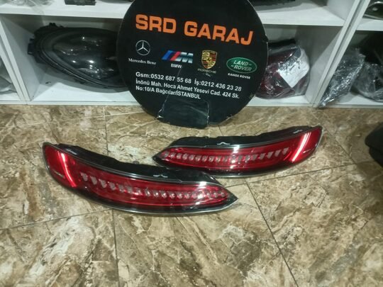Mercedes AMG GT Stop Lambası A1909064900 A1909064700