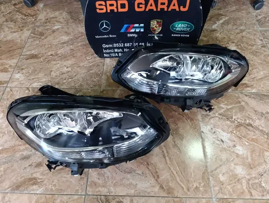 Mercedes B Serisi W246 Halojen Sağ Sol Far Taiwan A2468205361 A2468205461