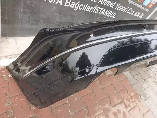 Mercedes C Serisi W204 2007-10 Arka Tampon Dolu Çıkma Siyah Orj A2048851025