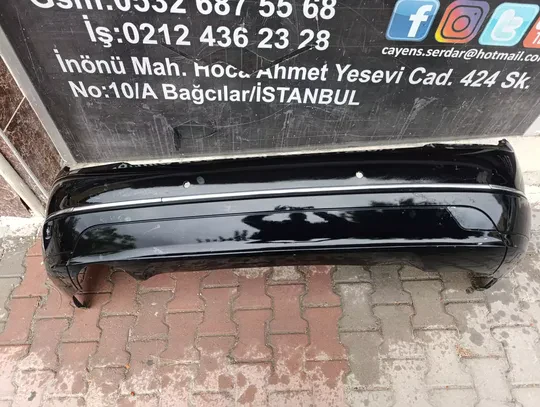 Mercedes C Serisi W204 2007-10 Arka Tampon Dolu Çıkma Siyah Orj A2048851025