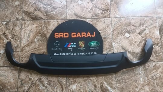 Mercedes C Serisi W204 2011-13 Çift Çıkışlı AMG Difüzör Sıfır
