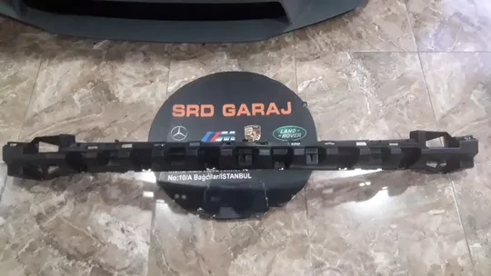Mercedes C Serisi W204 Ön Tampon Iç Braketi 2048854665