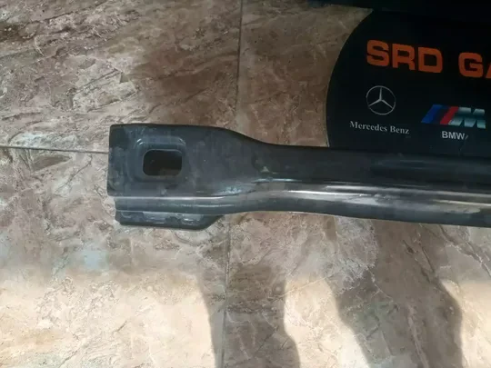 Mercedes C Serisi W205 2014-18 Arka Tampon Demiri Çıkma Orj A2056100014
